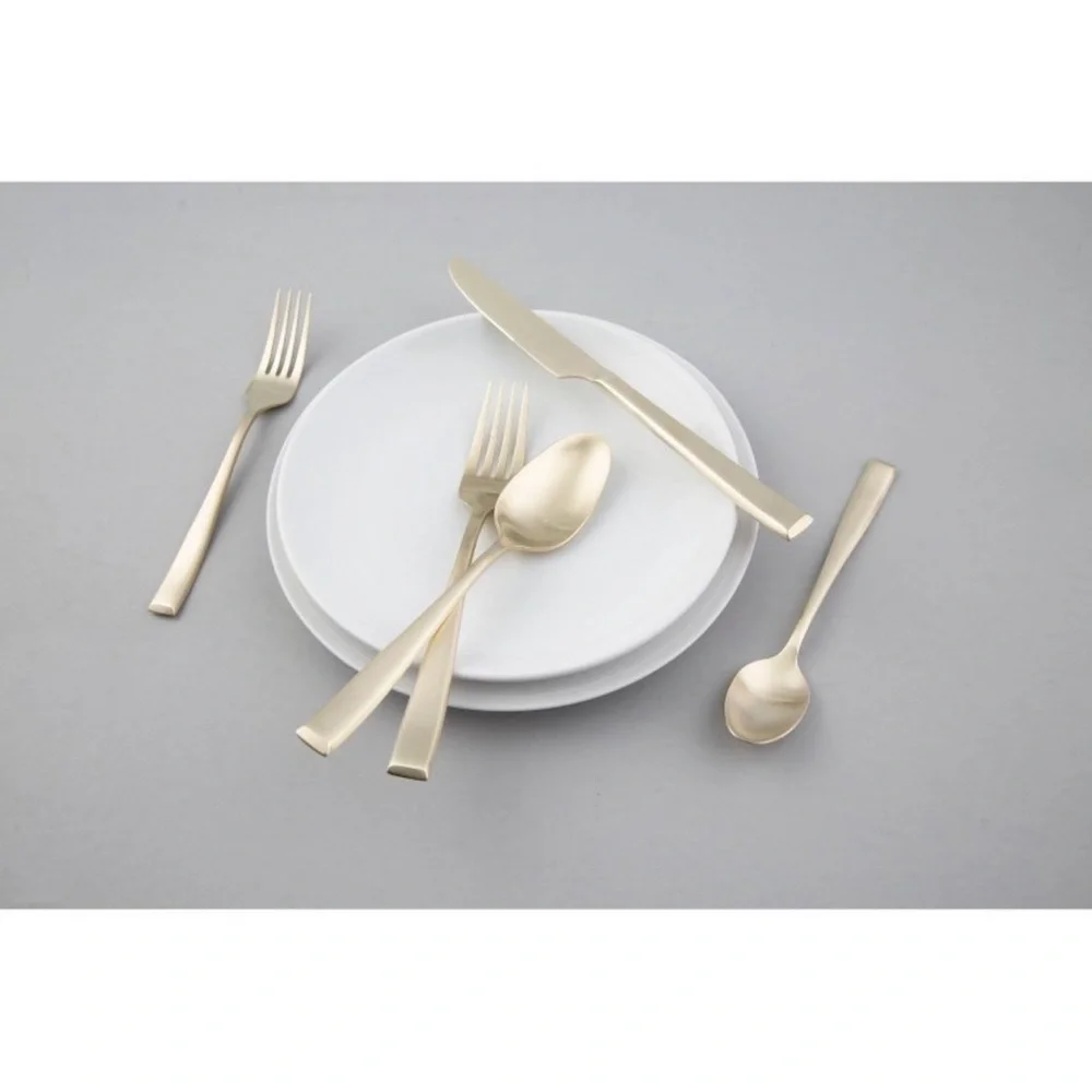 20 pc Samira Champagne Satin Flatware Set - Cambridge Silversmiths - BRA…